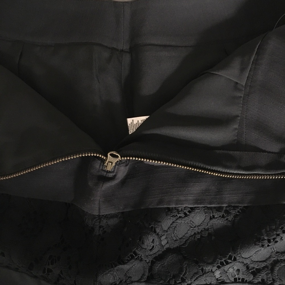 NWT Ann Taylor Black Lace Above Knee Skirt… - Picture 6 of 6
